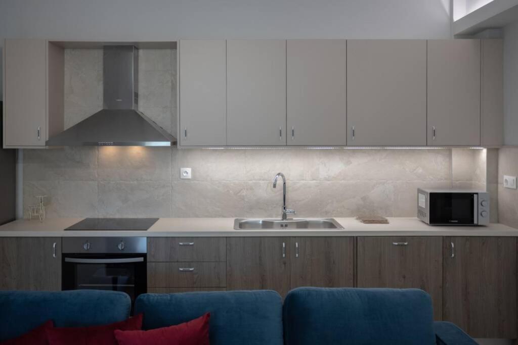 Mela Luxury Apartments Maroulas Exterior photo