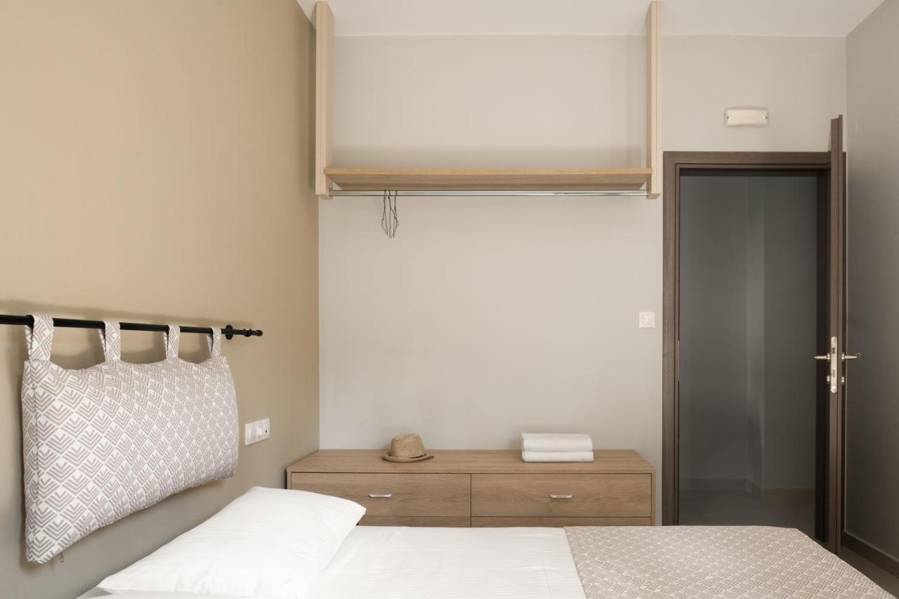 Mela Luxury Apartments Maroulas Exterior photo